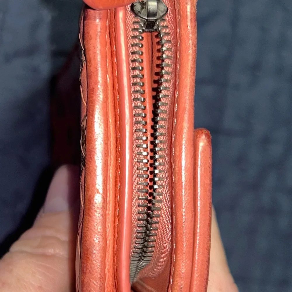 Bottega Veneta intrecciato long flap wallet - Picture 7 of 8